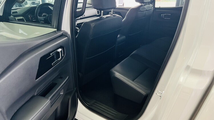 L200 2.4 TD AT Ultimate