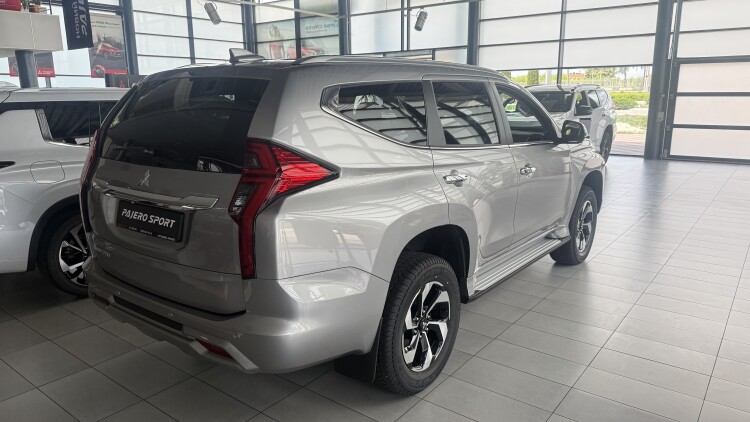 Pajero Sport 3.0 P AT Ultimate