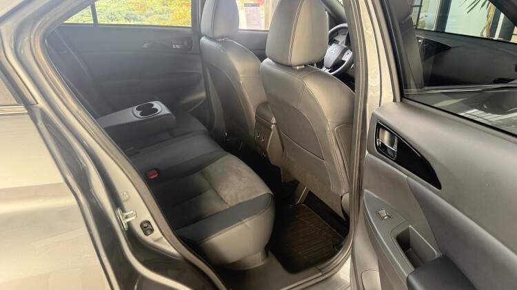 Eclipse Cross 1.5 CVT Instyle