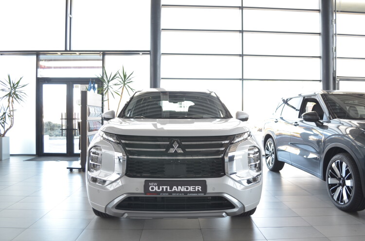 Mitsubishi Outlander 2.5 CVT 4WD Ultimate