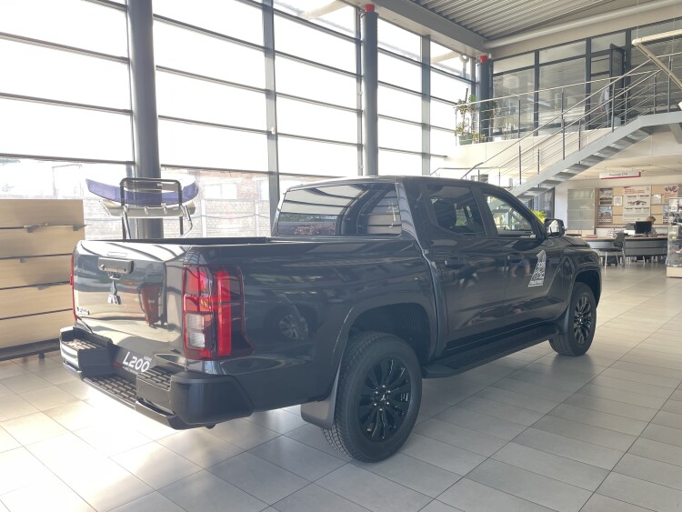 L200 2.4 TD AT Intense