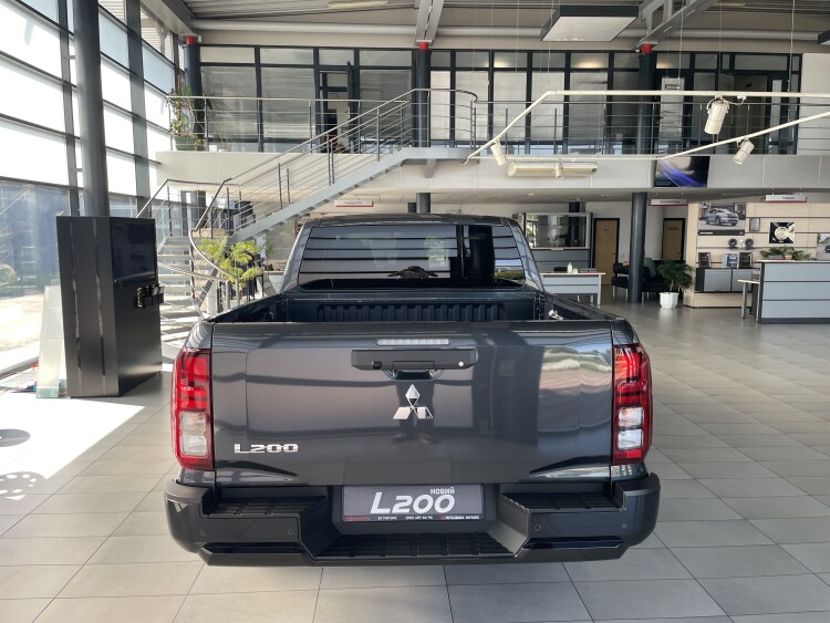 L200 2.4 TD AT Intense