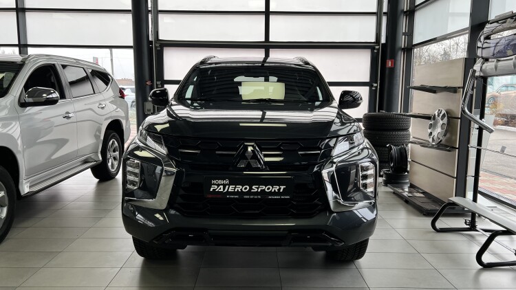 Mitsubishi Pajero Sport 3.0 P AT 4WD Ultimate SAM