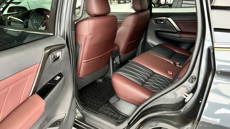 Mitsubishi Pajero Sport 3.0 P AT 4WD Ultimate SAM