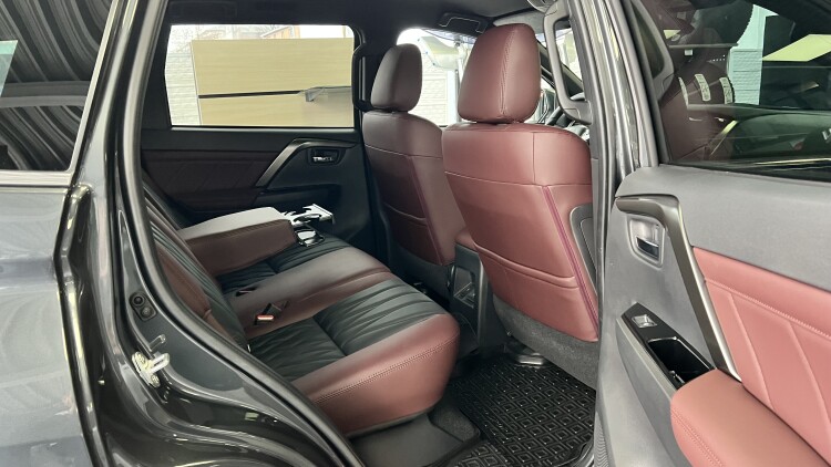 Mitsubishi Pajero Sport 3.0 P AT 4WD Ultimate SAM