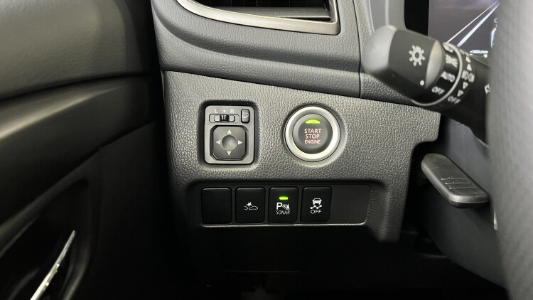 Mitsubishi Pajero Sport 3.0 P AT 4WD Ultimate SAM
