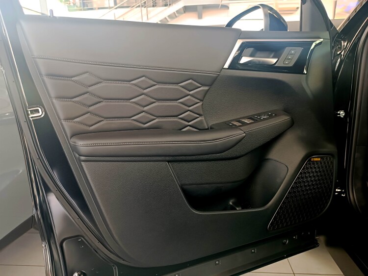 Mitsubishi Outlander 2.5 CVT 4WD Ultimate