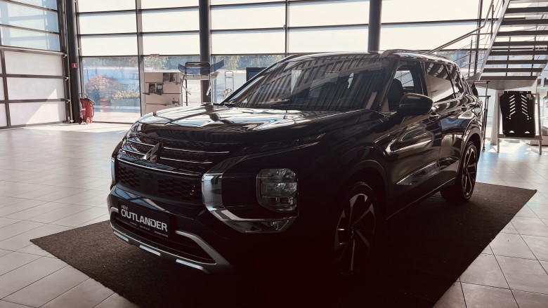 Outlander 2.5 CVT Ultimate