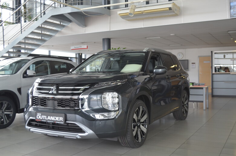 Outlander 2.5 CVT Ultimate